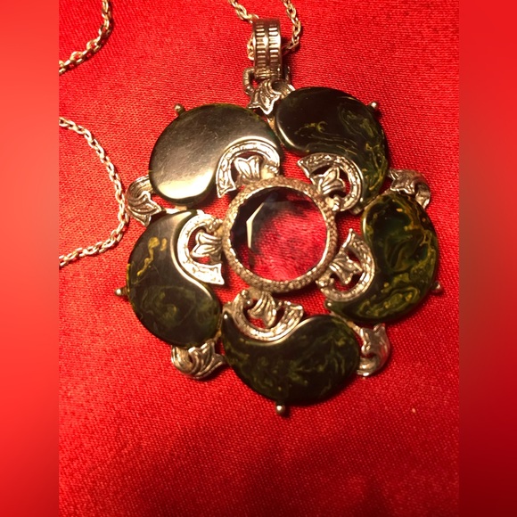 Vintage Arthur Pepper “Art” Silver and Green swirl pendant/necklace - Picture 12 of 13